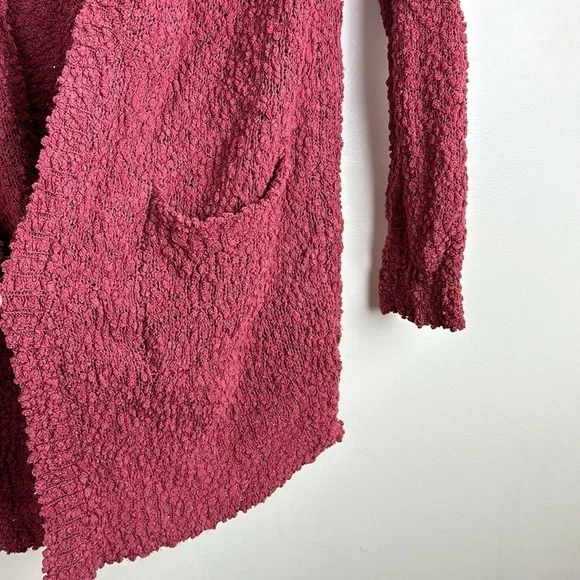 Listicle Woman’s Medium Long Open Fluffy Cardigan Red Oversized - Picture 2 of 5